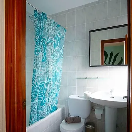 Liquid Surfhouse Hotel