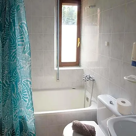 Liquid Surfhouse Hotel