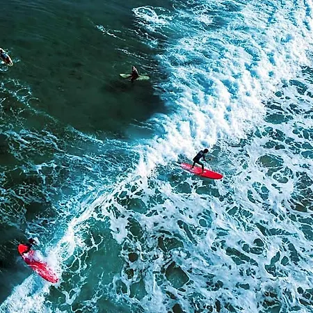 Liquid Surfhouse Hotel